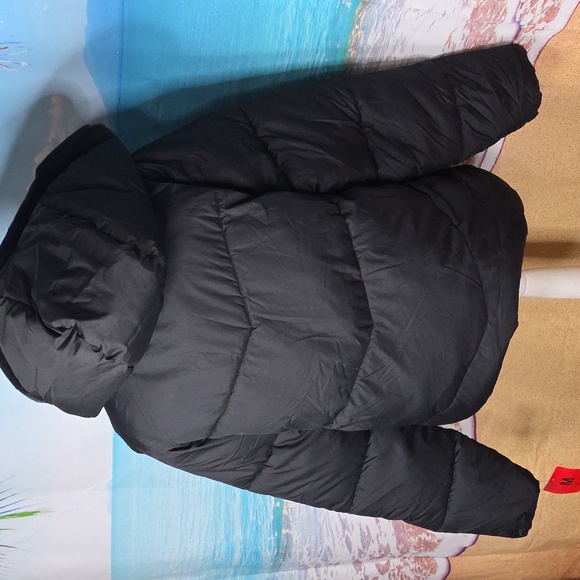 32 Degrees Heat Black Quilted Hooded Jacket With Plush Inside (Butter Soft) Med. - Picture 6 of 6